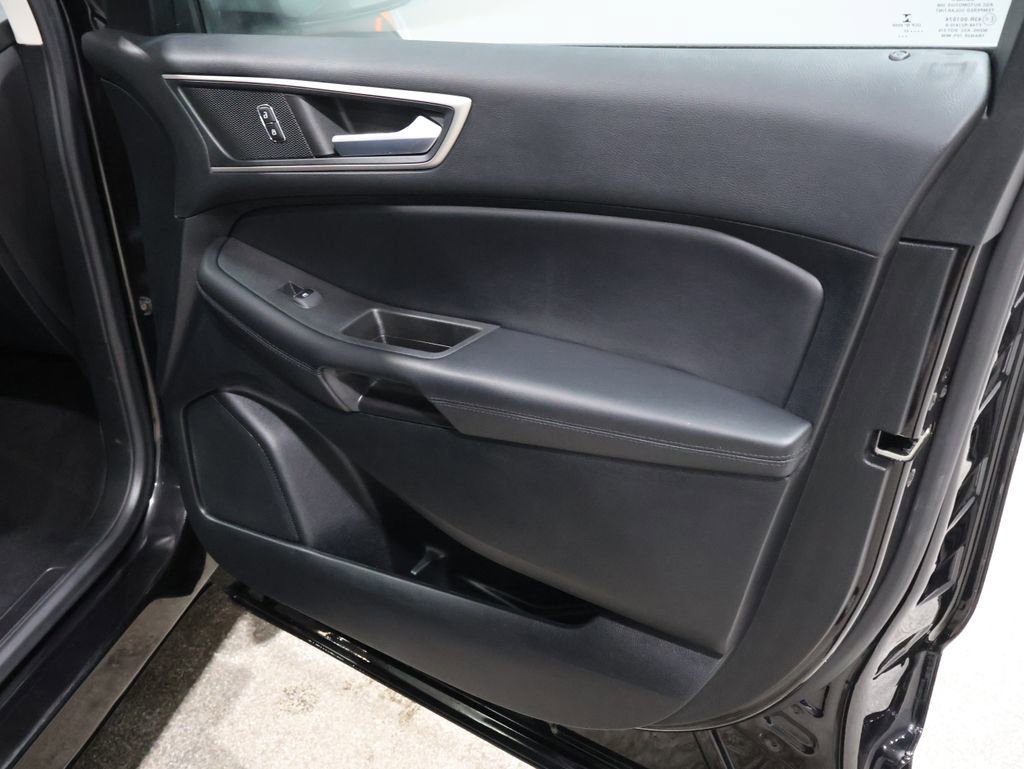 Used 2022 Ford Edge SEL w/ Convenience Package image 27