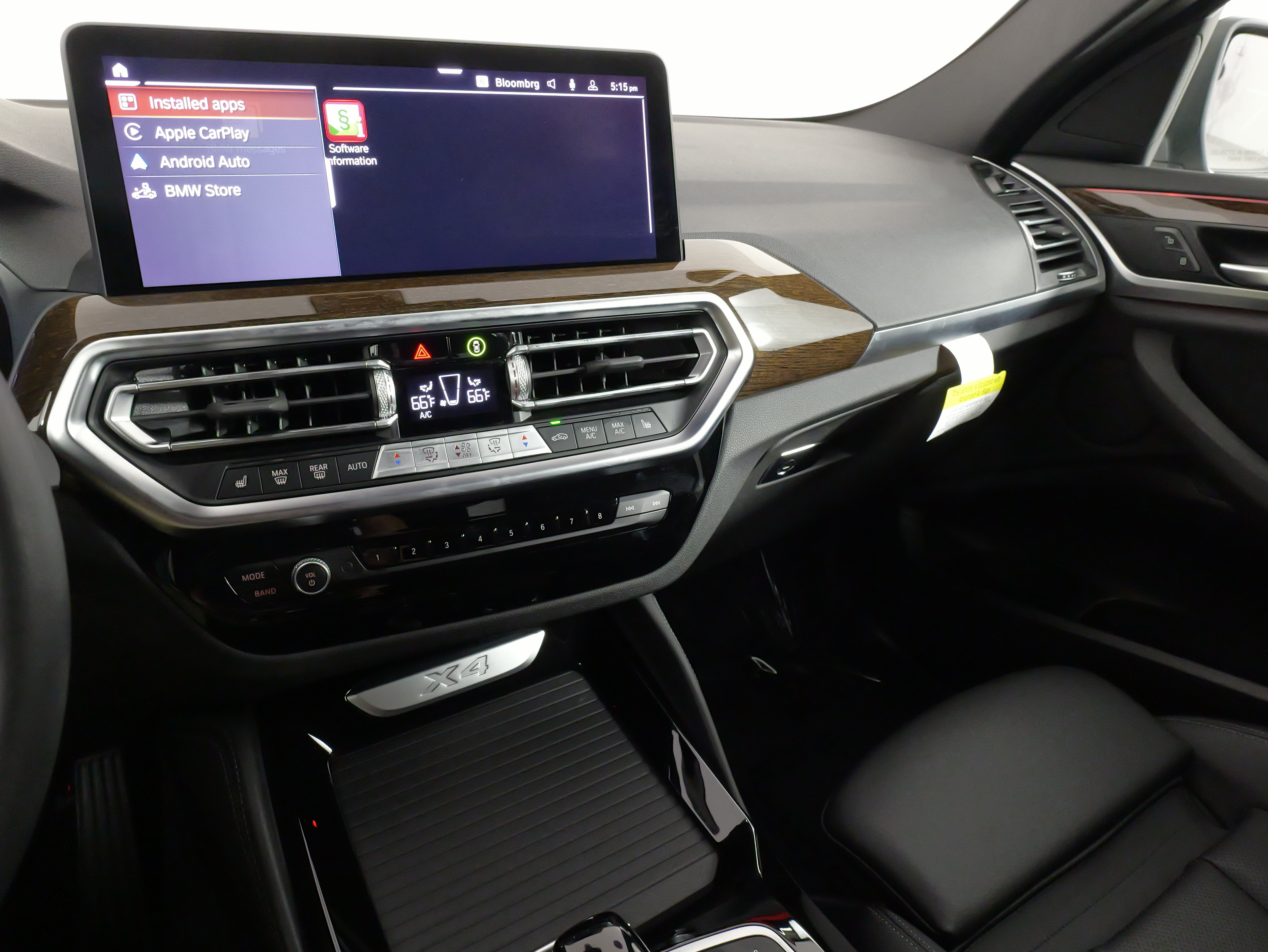 Used 2025 BMW X4 xDrive30i AWD/4WD image 42