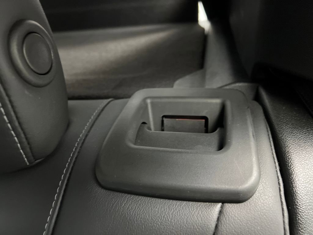 Used 2024 Cadillac XT4 Premium Luxury image 15