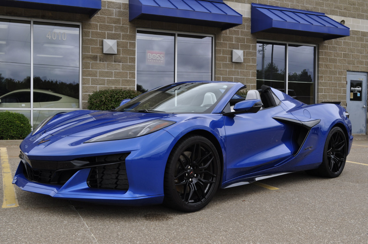 Used 2023 Chevrolet Corvette Z06 image 21