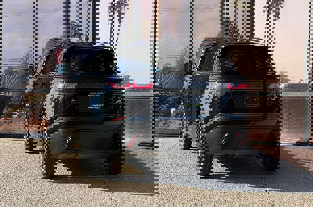 Used 2019 Land Rover Range Rover Velar S image 10