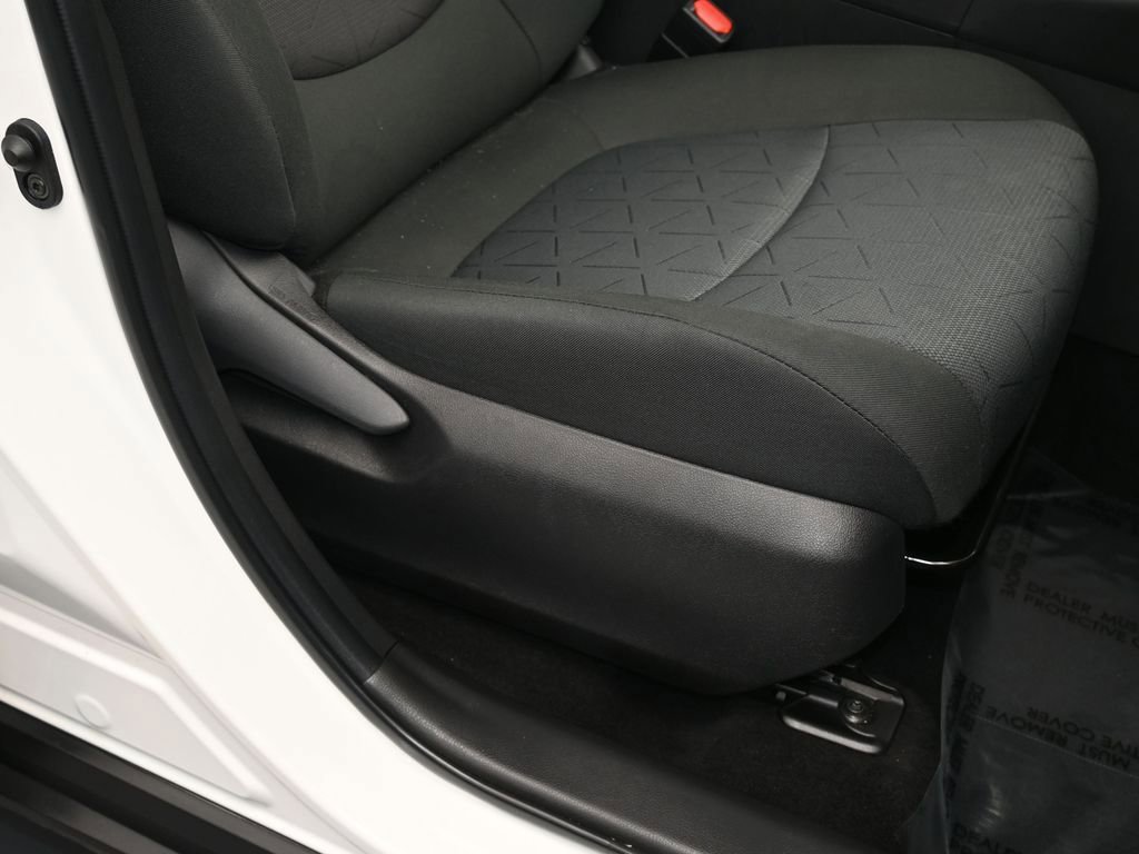 Used 2023 Toyota RAV4 XLE image 42