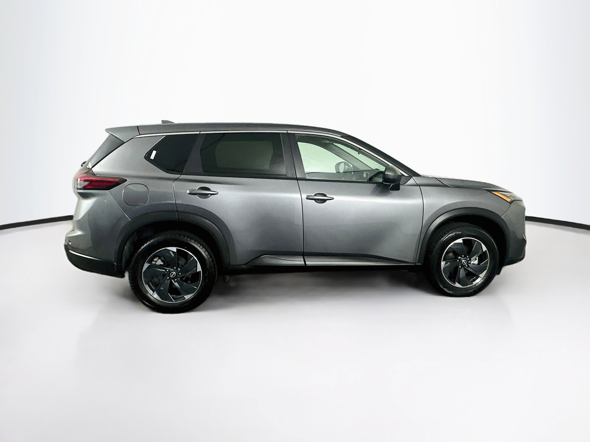 Used 2025 Nissan Rogue SV AWD/4WD image 10