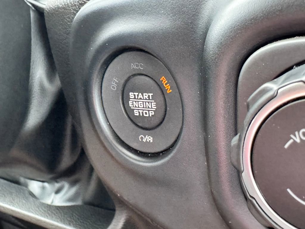 Used 2022 Jeep Gladiator Sport AWD/4WD image 28