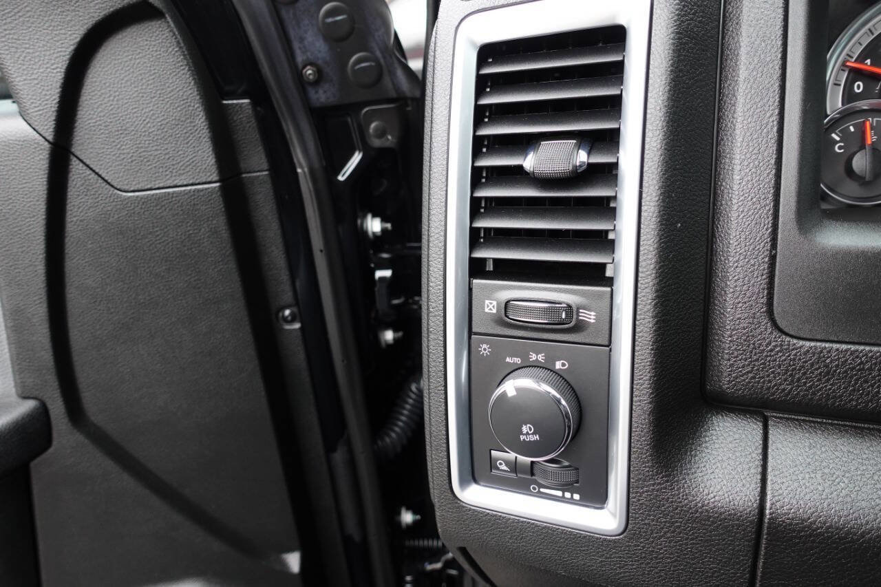 Used 2023 RAM 1500 Classic SLT w/ Electronics Convenience Group AWD/4WD image 56