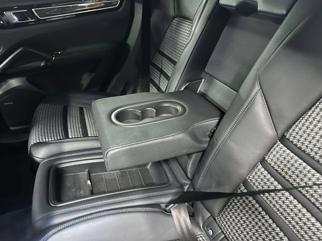 Used 2022 Porsche Cayenne GTS AWD/4WD image 19