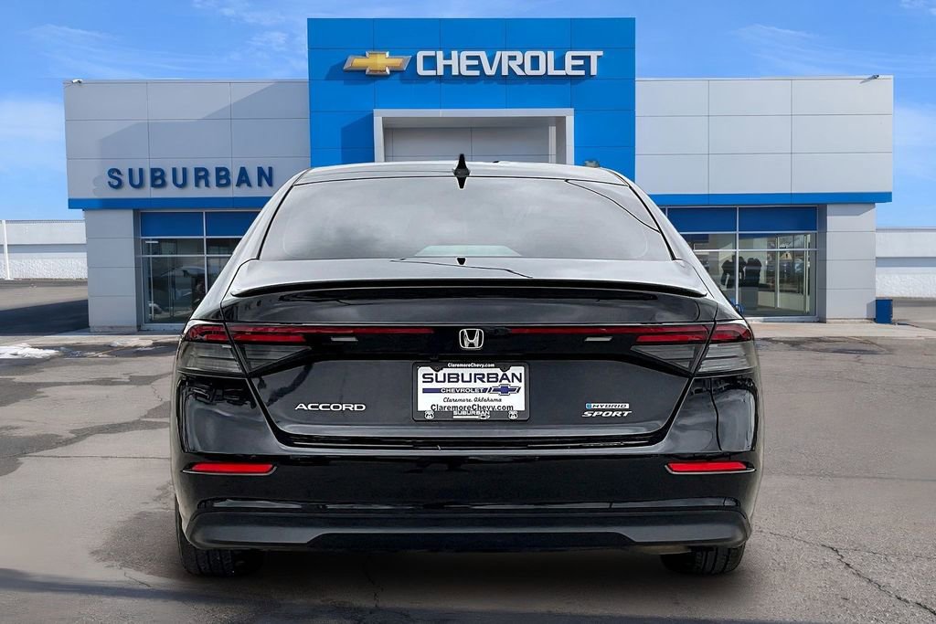 Used 2024 Honda Accord Sport image 4
