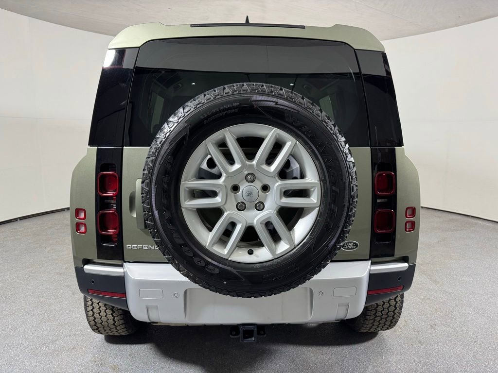 Used 2023 Land Rover Defender 110 S image 7