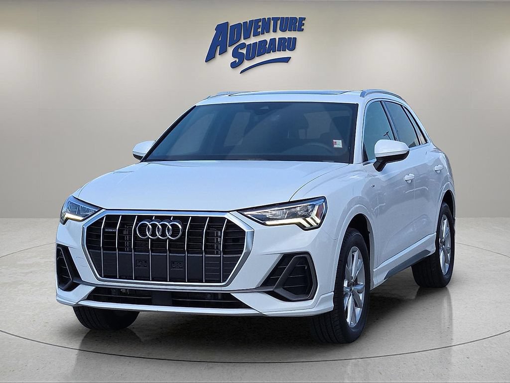 Used 2025 Audi Q3 2.0T Premium AWD/4WD image 2