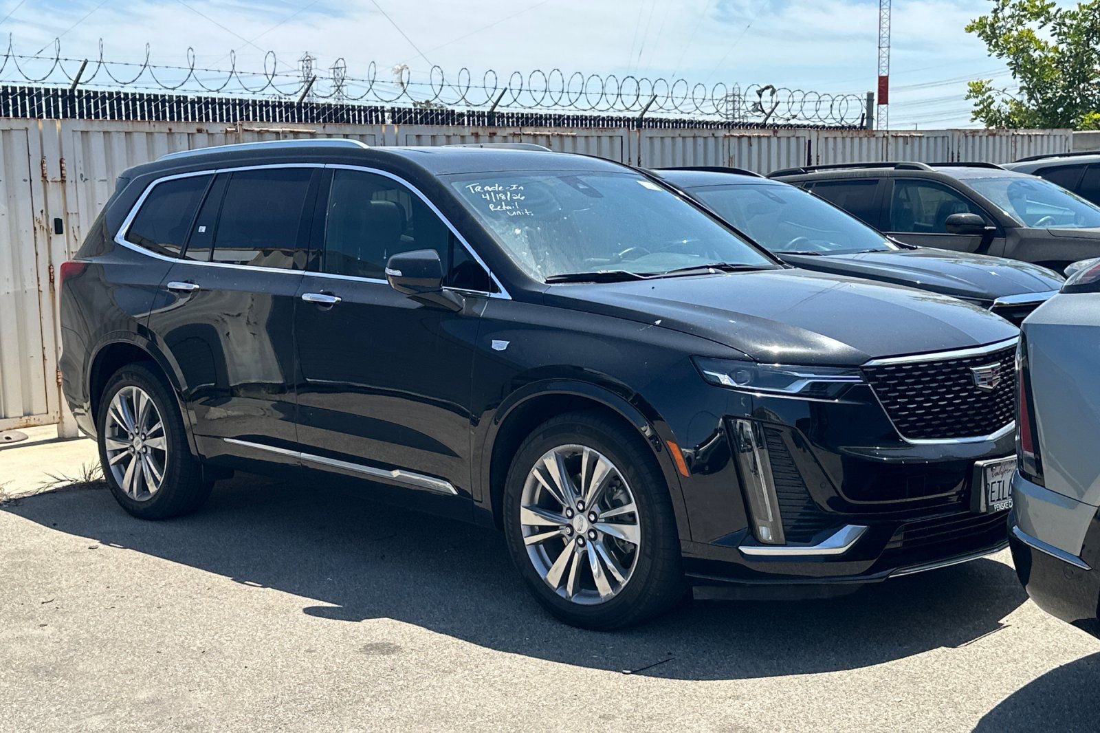 Used 2023 Cadillac XT6 Premium Luxury FWD image 2