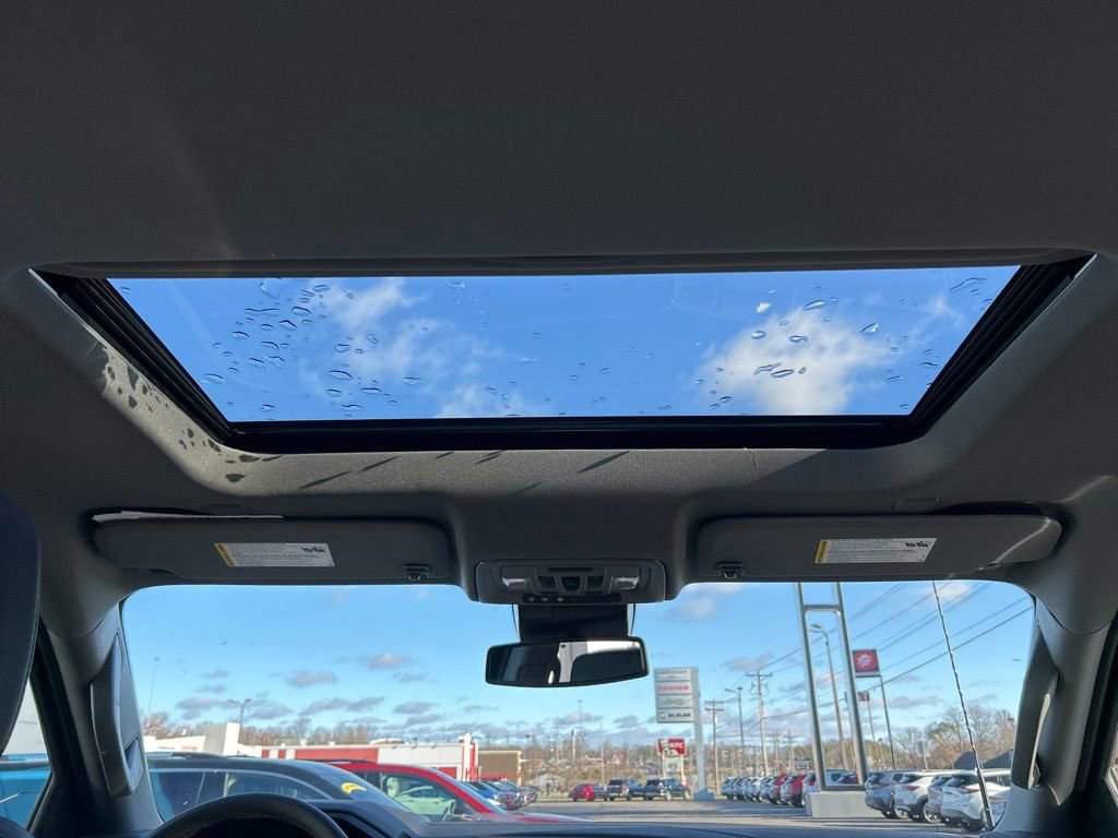 New 2026 GMC Sierra 2500 SLT w/ SLT Premium Package image 18