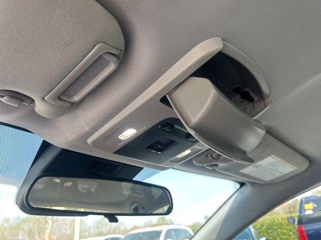 Used 2025 Toyota Camry LE image 27