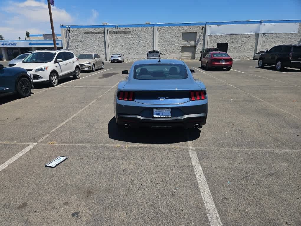 Used 2024 Ford Mustang Coupe RWD image 6