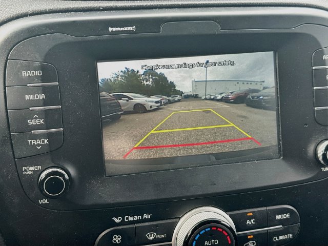 Used 2019 Kia Soul + FWD image 14