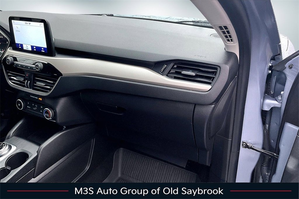 Used 2022 Ford Escape SE image 25