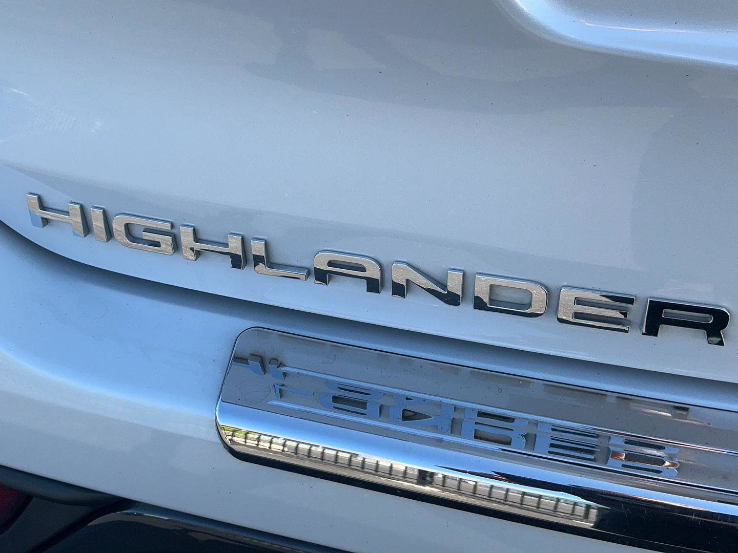 Used 2023 Toyota Highlander Limited AWD/4WD image 34