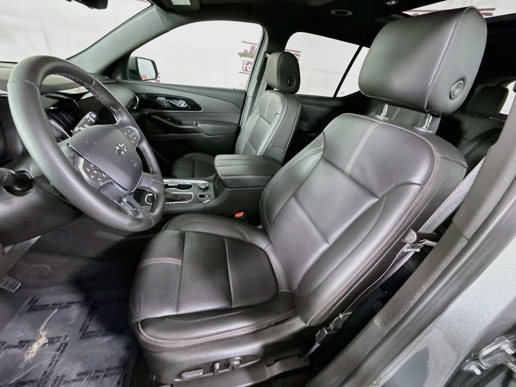 Used 2023 Chevrolet Traverse RS AWD/4WD image 27