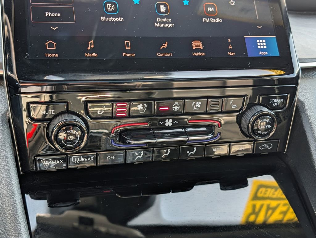 Used 2024 Jeep Grand Cherokee L Limited w/ Luxury Tech Group II image 48