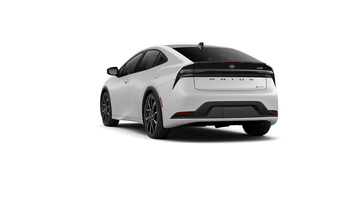 New 2027 Toyota Prius Plug-In Hybrid w/ Limited Premium Package FWD image 4