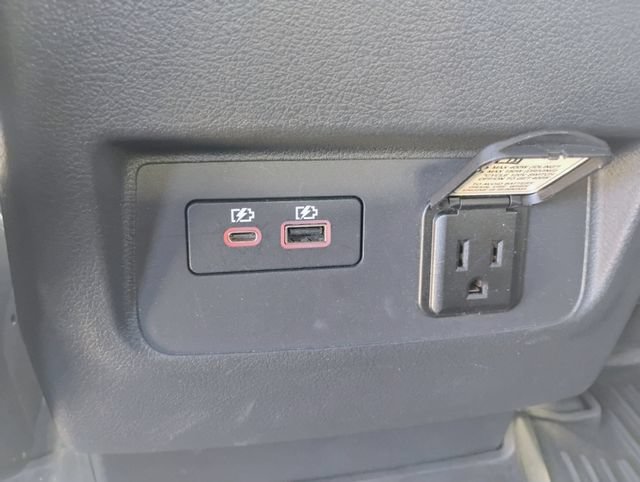 Used 2023 Nissan Frontier PRO-4X w/ Pro Convenience Package AWD/4WD image 10