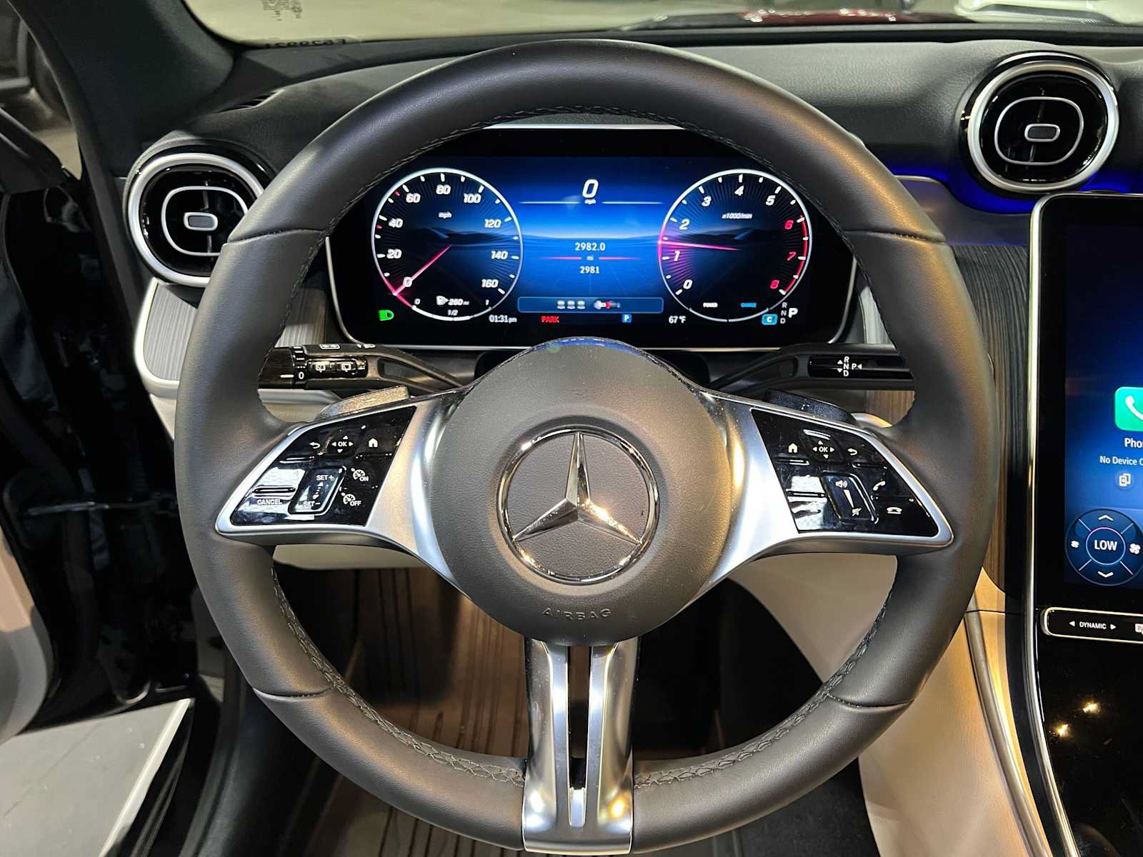 Used 2026 Mercedes-Benz GLC 300 4MATIC image 28