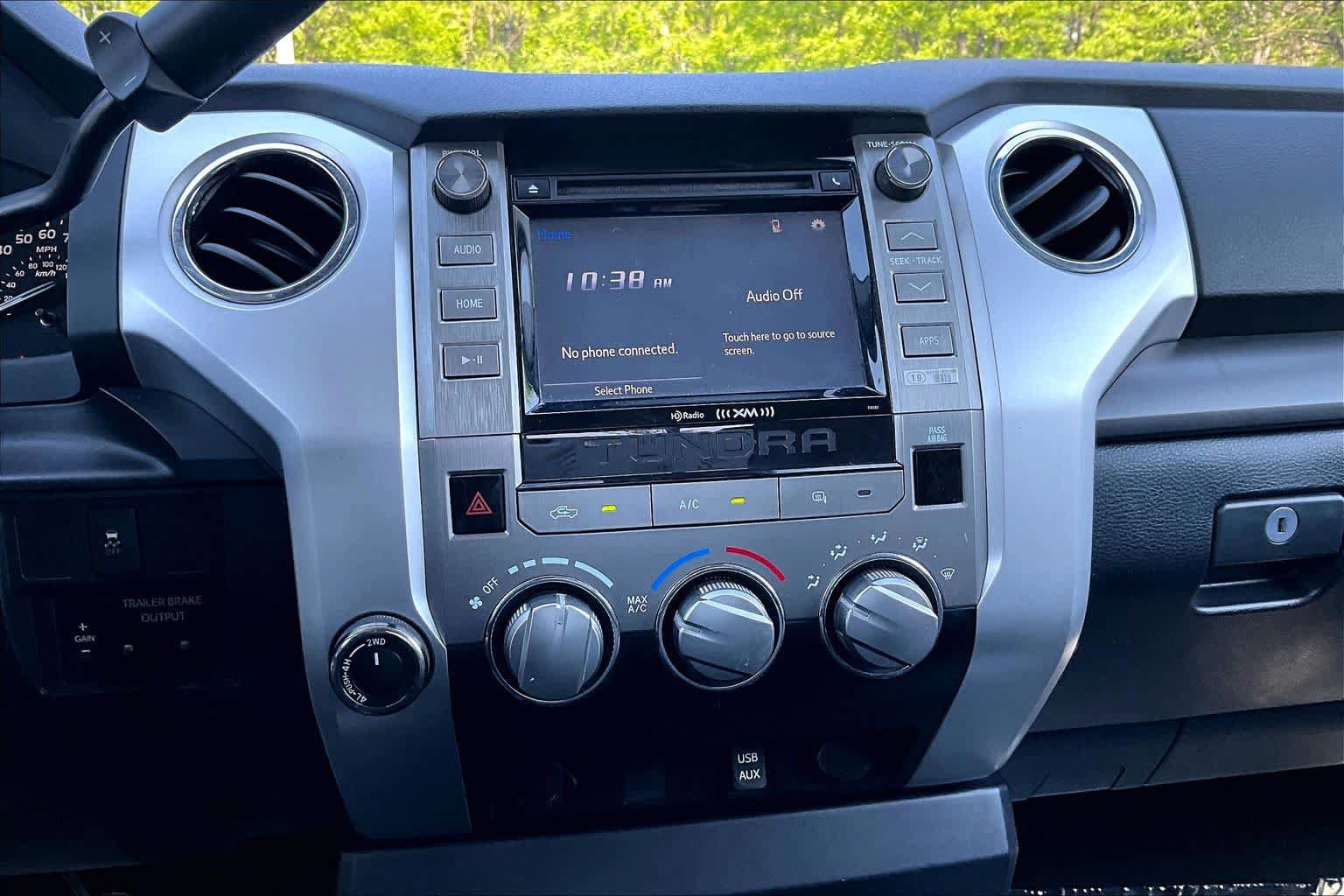 Used 2018 Toyota Tundra SR5 AWD/4WD image 35