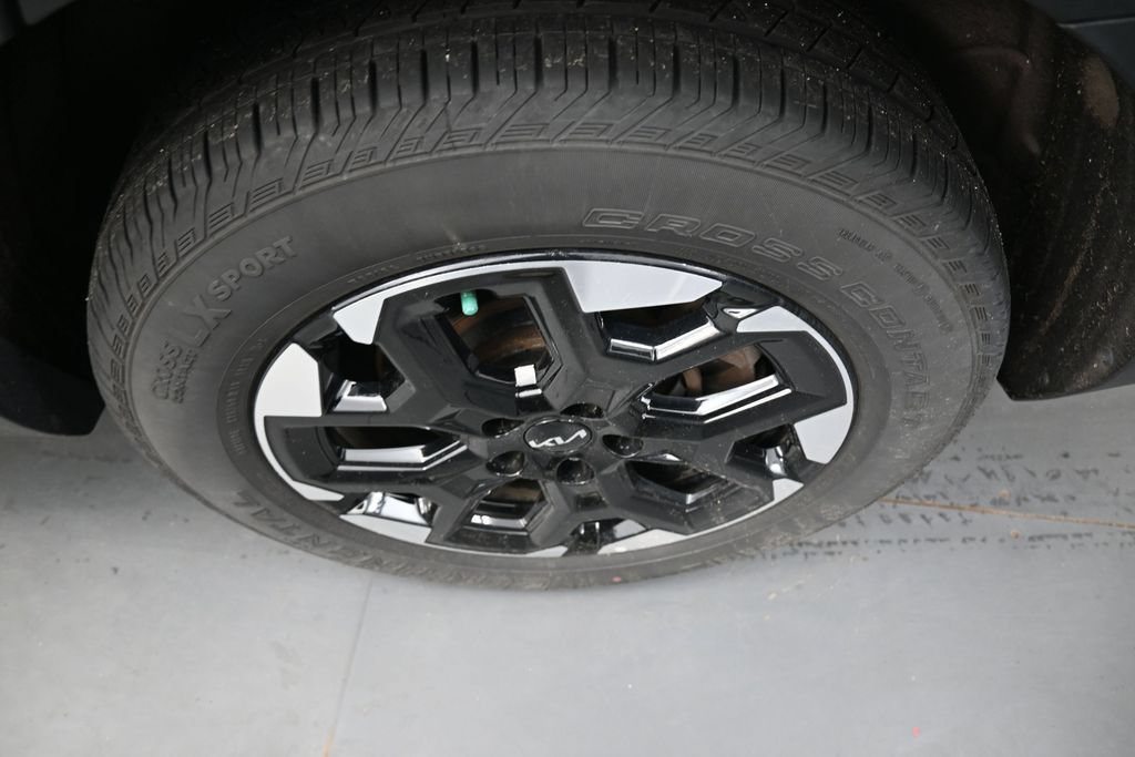 Certified 2024 Kia Sorento S AWD/4WD image 9