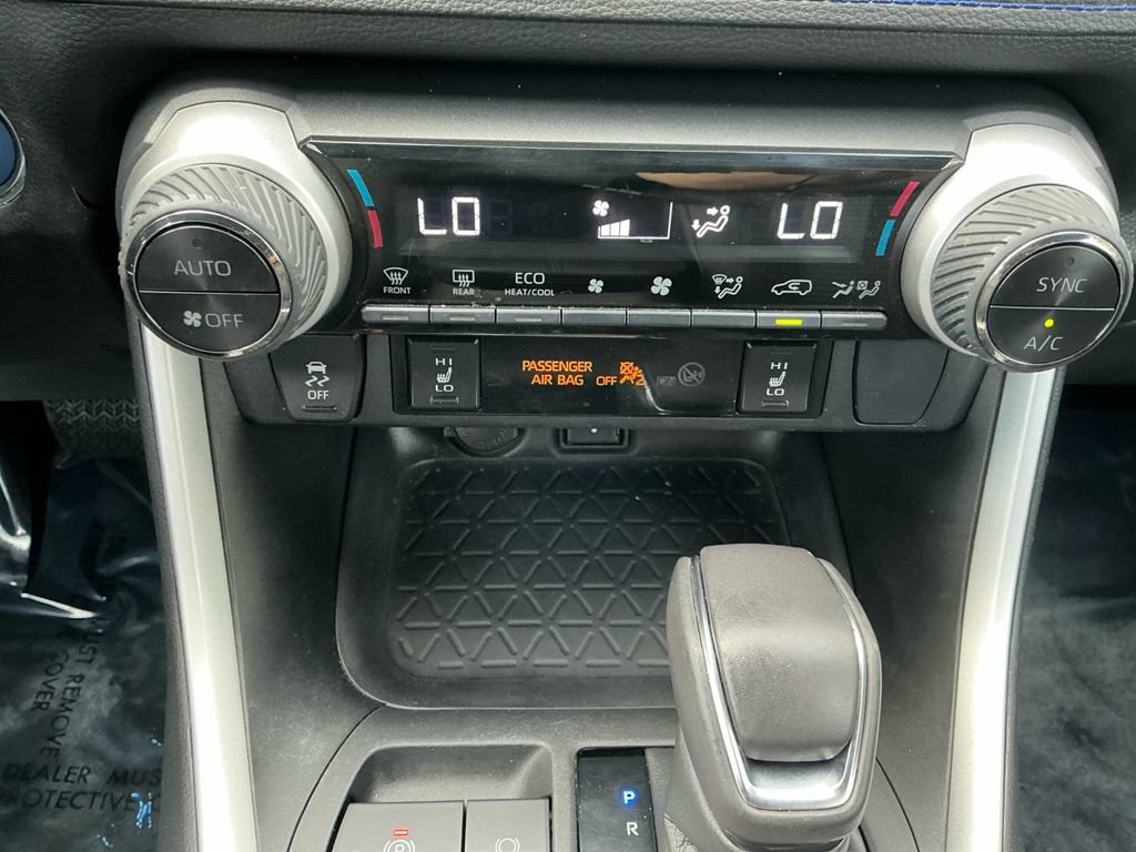 Used 2022 Toyota RAV4 XSE w/ XSE Grade Weather Package AWD/4WD image 22