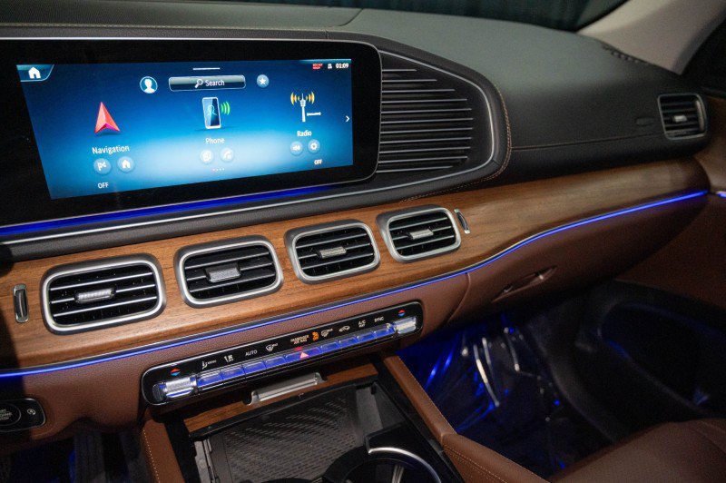 Certified 2026 Mercedes-Benz GLS 450 4MATIC image 30