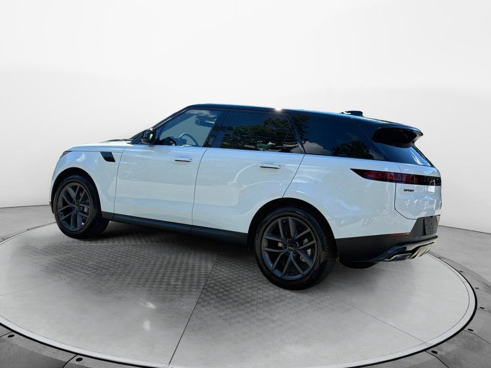 New 2026 Land Rover Range Rover Sport SE AWD/4WD image 5
