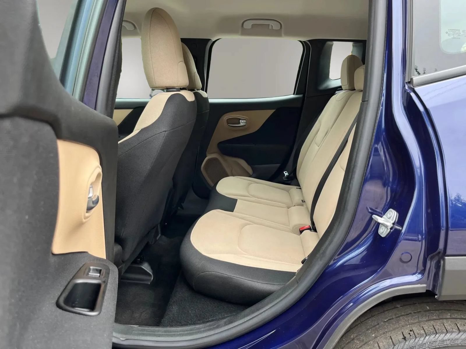 Used 2020 Jeep Renegade Sport AWD/4WD image 25