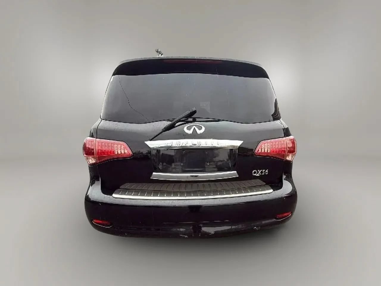 Used 2012 INFINITI QX56 4WD w/ Deluxe Touring Pkg image 4