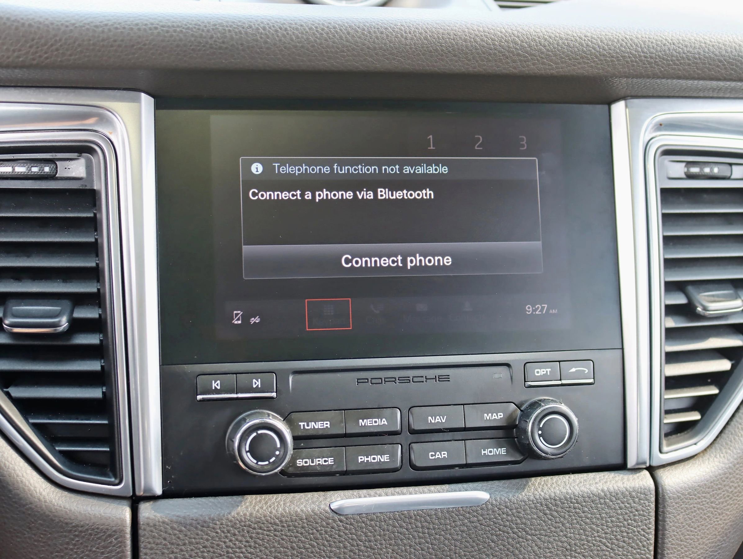 Used 2018 Porsche Macan Sport Edition image 21