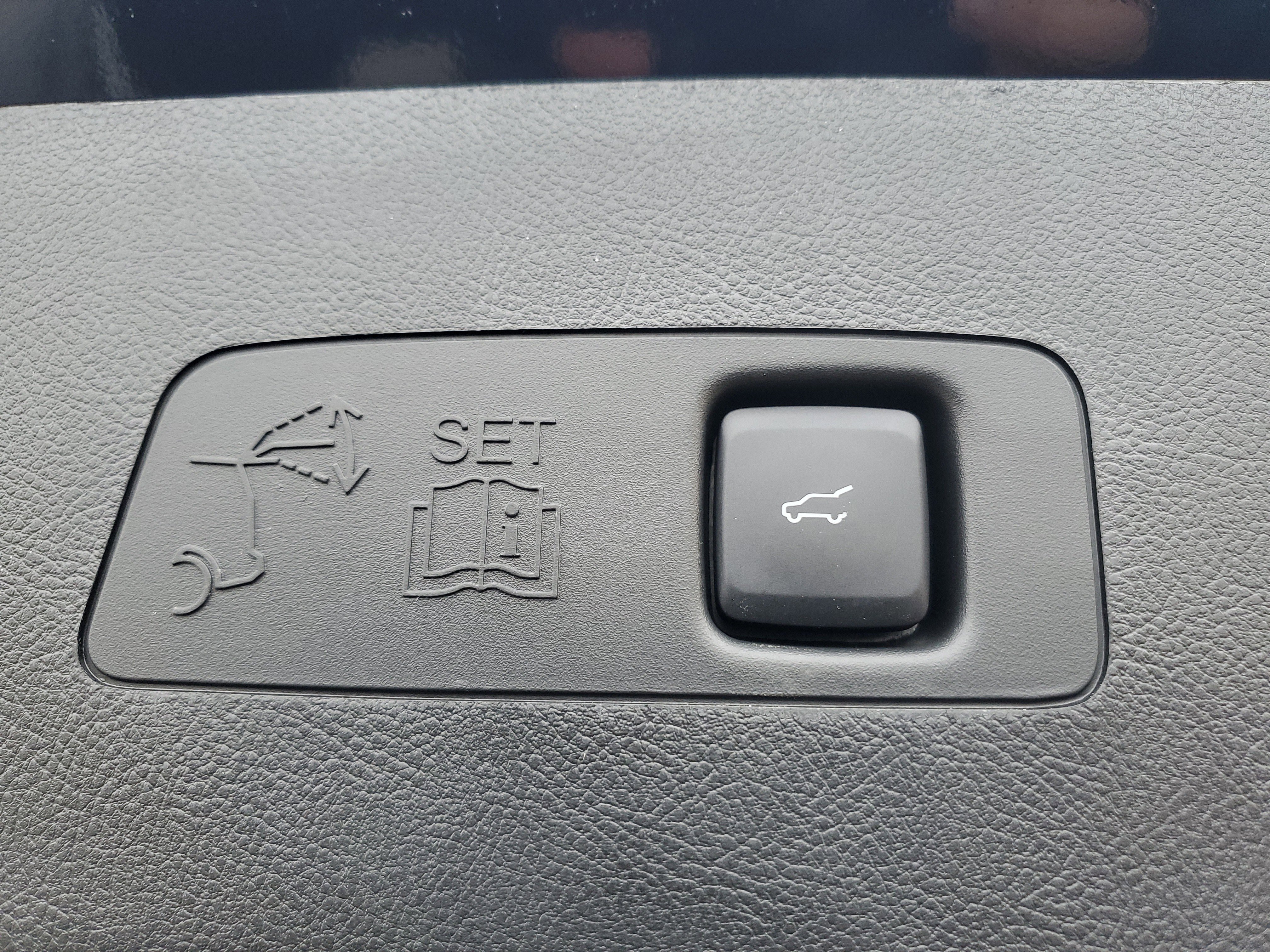 New 2026 Lincoln Corsair Premiere image 30