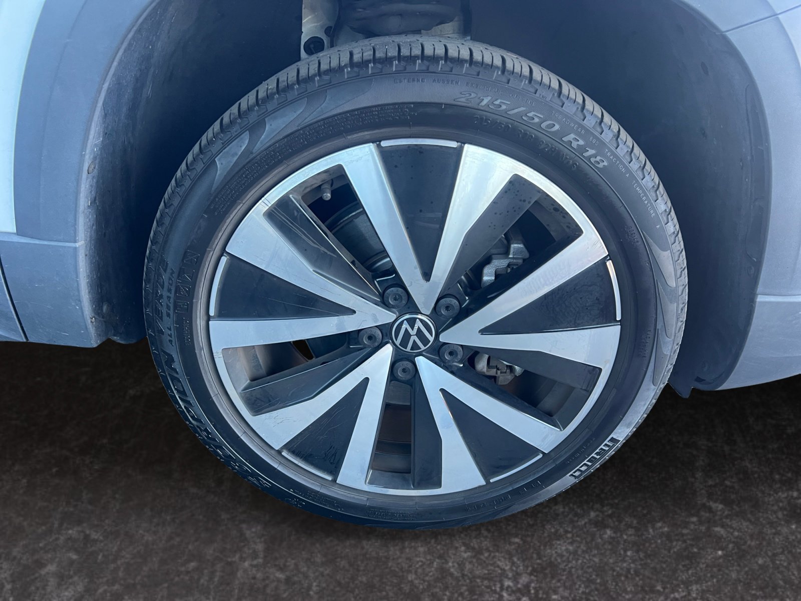 Used 2022 Volkswagen Taos SE FWD image 14