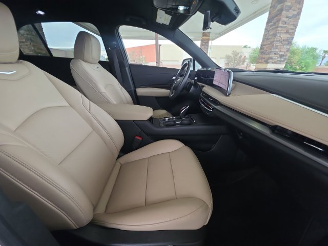 Certified 2024 Cadillac XT4 Premium Luxury w/ Technology Package FWD image 27