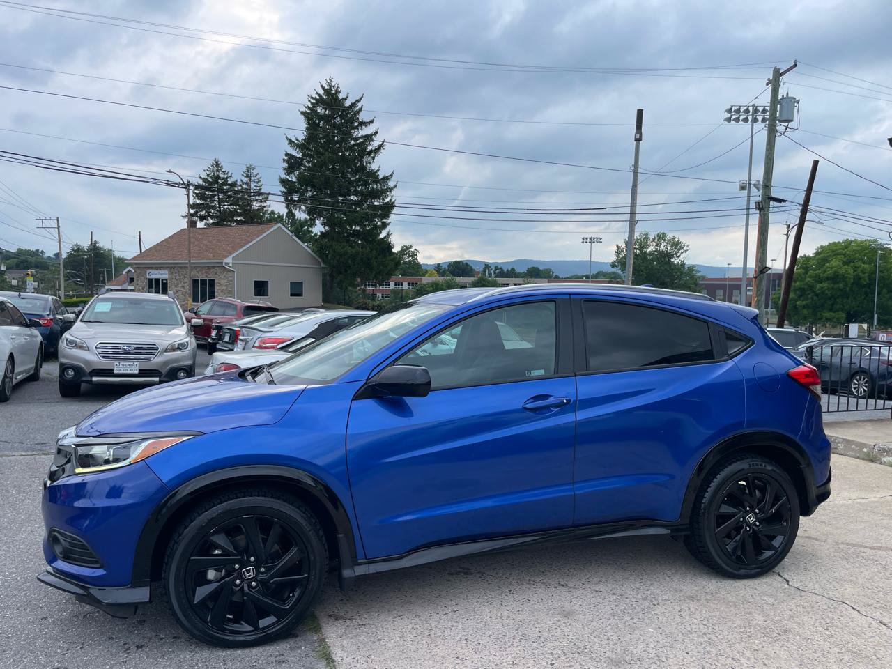 Used 2022 Honda HR-V Sport image 9