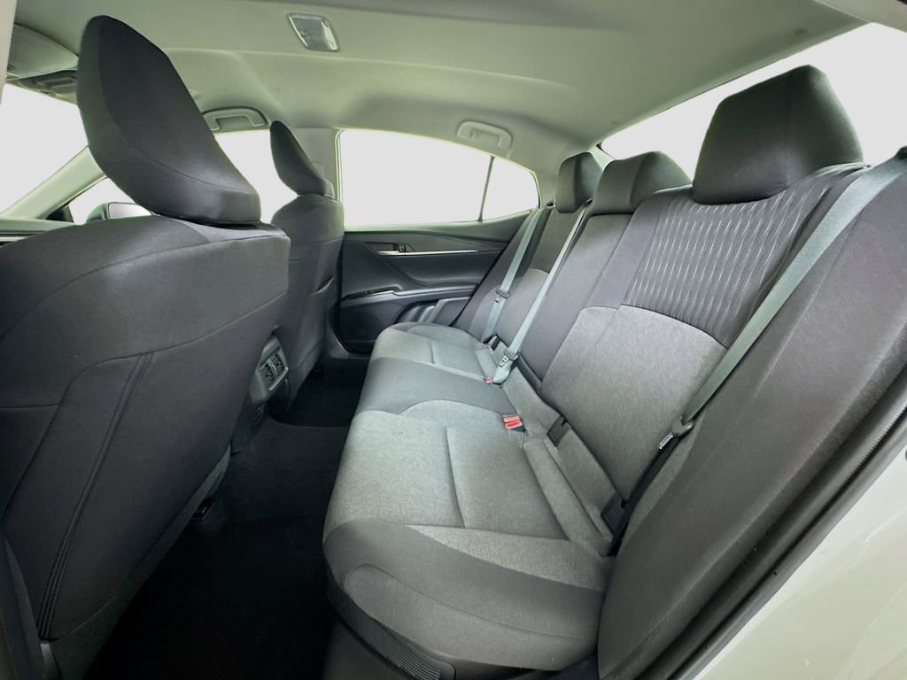 Used 2025 Toyota Camry LE image 19