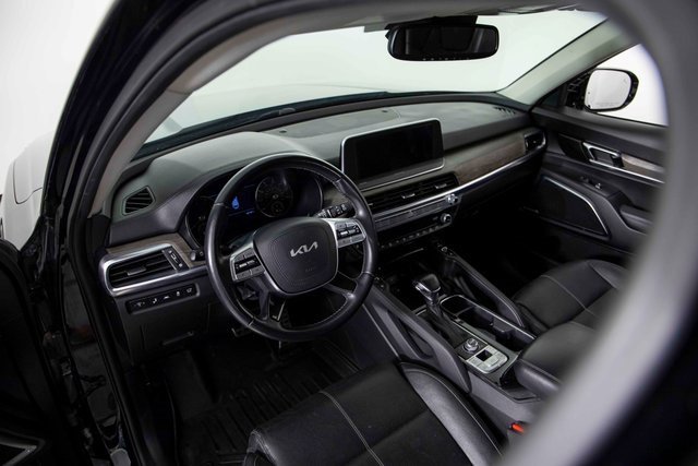 Used 2022 Kia Telluride SX image 16