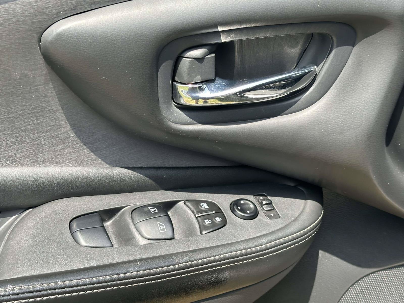 Used 2020 Nissan Murano SV AWD/4WD image 20