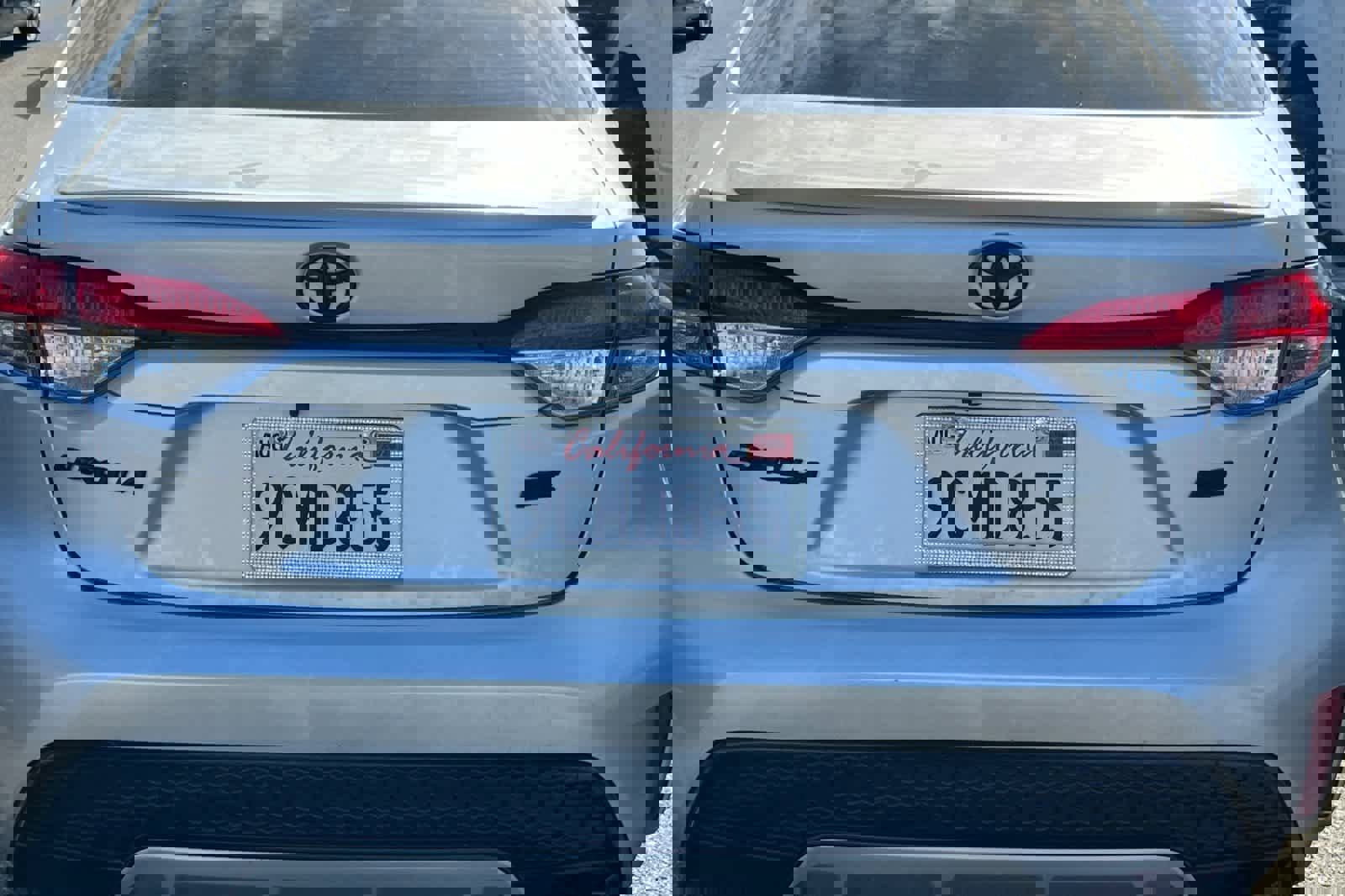 Used 2022 Toyota Corolla SE w/ SE Premium Package FWD image 19