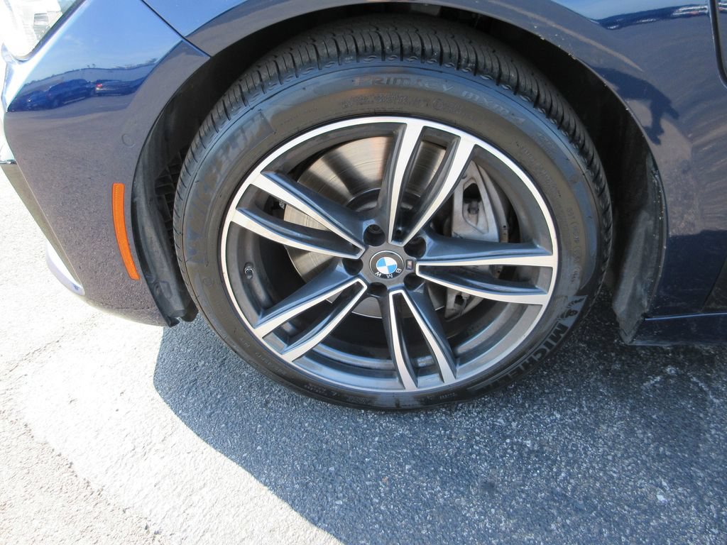 Used 2020 BMW 745e xDrive AWD/4WD image 14