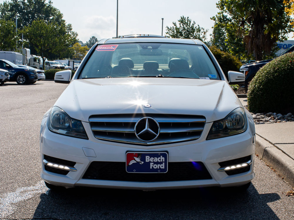 Used 2013 Mercedes-Benz C 250 Sedan image 2