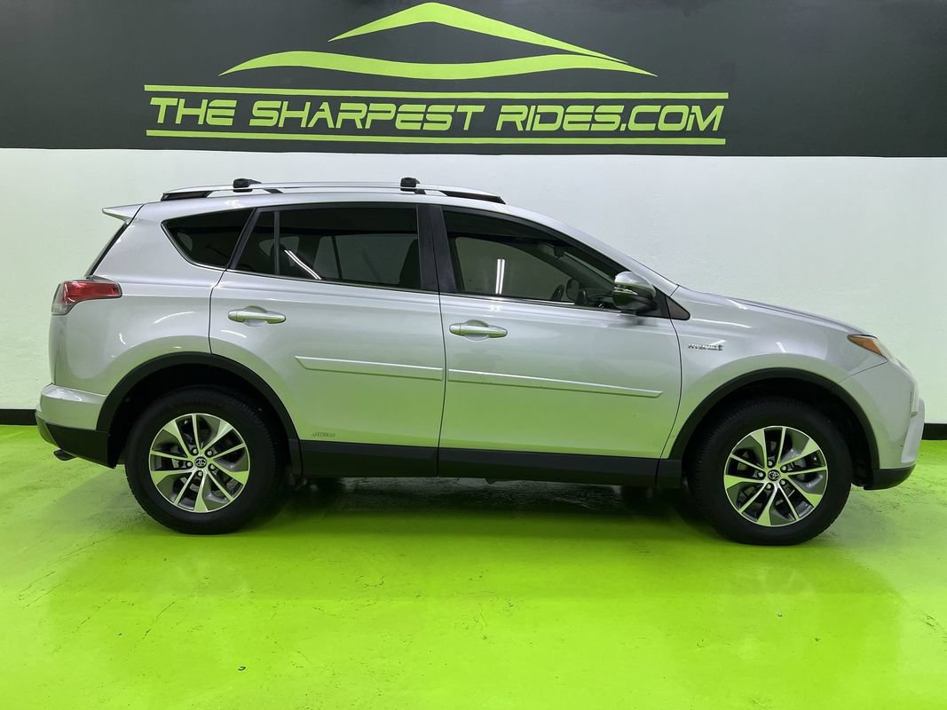 Used 2016 Toyota RAV4 XLE AWD/4WD image 11