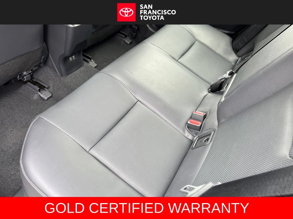 Certified 2025 Toyota Prius XLE FWD image 16