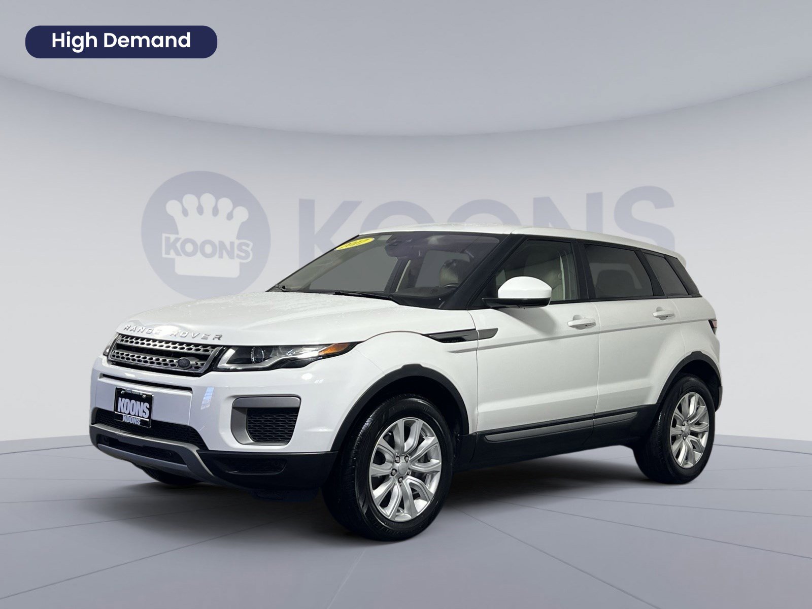 Used 2017 Land Rover Range Rover Evoque SE image 1