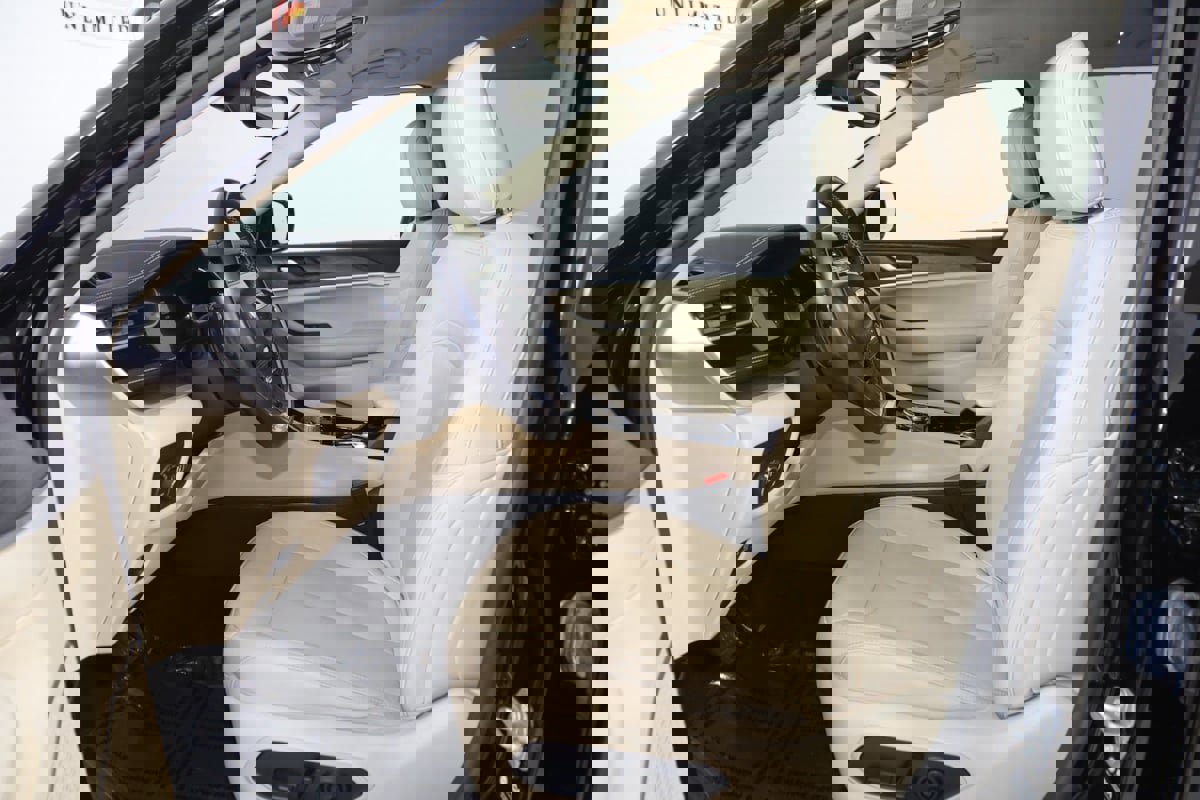 Used 2022 Jeep Grand Cherokee L Limited image 11