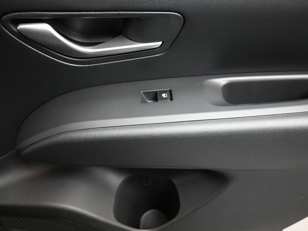 New 2026 Hyundai Tucson Blue SE image 15