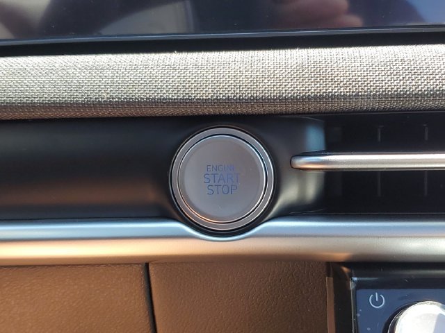 New 2026 Hyundai Santa Cruz Limited AWD/4WD image 30
