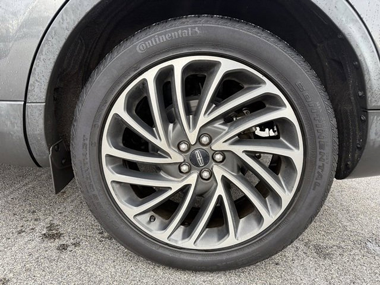 Used 2019 Lincoln Nautilus Reserve w/ Cargo Utility Package image 21